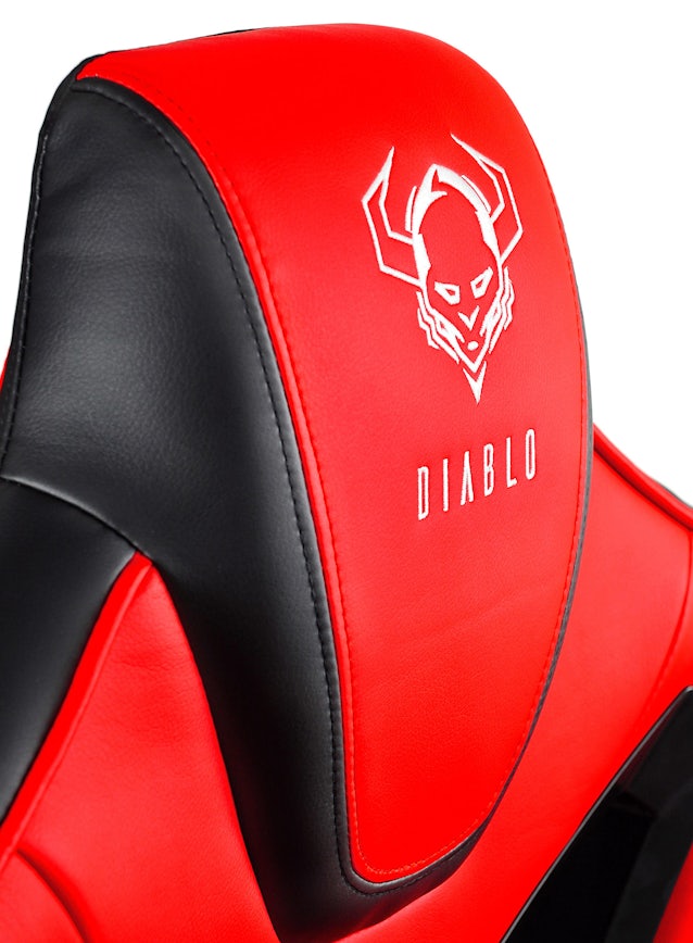 Ігрове комп'ютерне крісло Diablo X-Fighter Normal Size: чорно-червоне